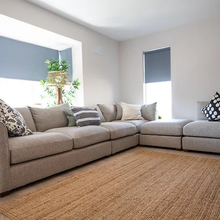 Modern, Luxurious And Super Comfy In Σπίτι διακοπών *